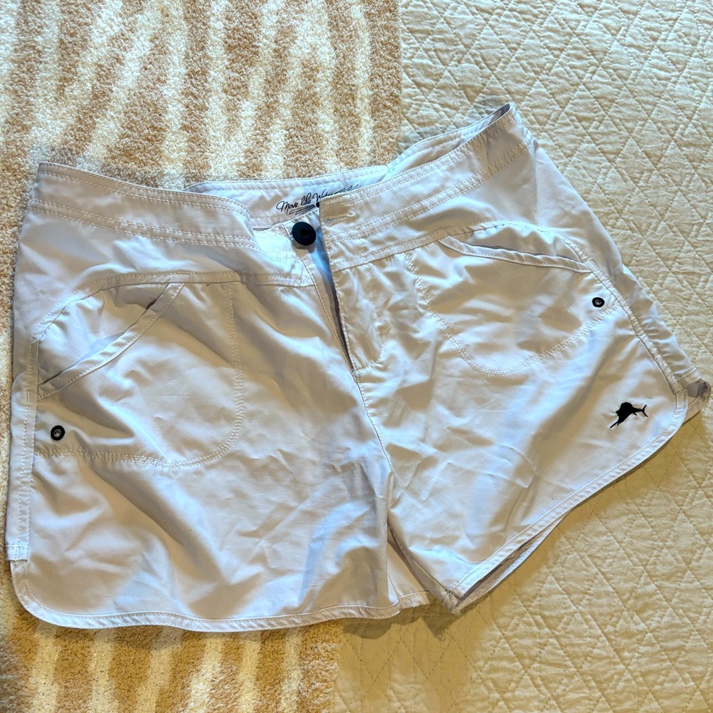 Women’s Pelagic Fishing Shorts in White